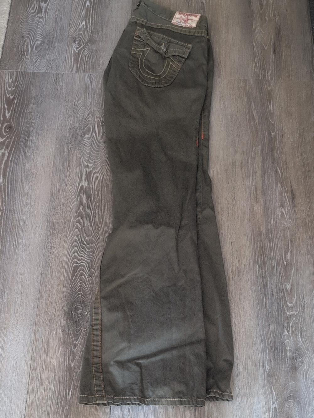 Y2K Like New! True Religion Joey Khaki Flare Sz. 26